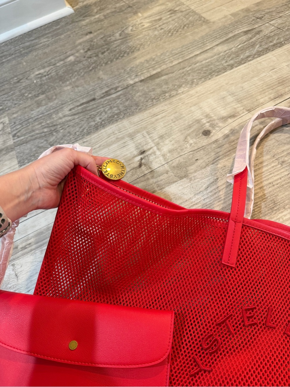 Stella McCartney H&M Red Mesh Tote Bag - Picture 4 of 5